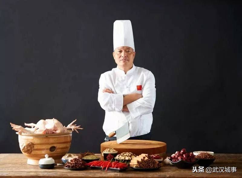 独家揭秘20年卖了两百多万只鸡的老板,到底有什么特异功能!