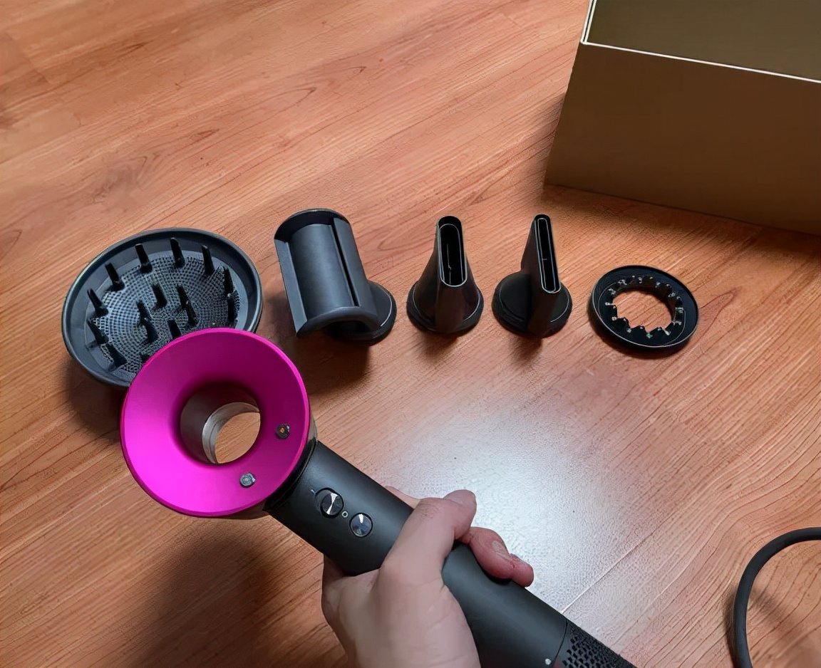 一千块的戴森吹风机是真的吗,300块钱戴森