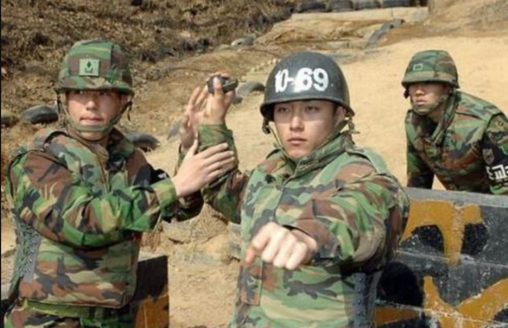 韩部队手榴弹爆炸事故,一颗手榴弹炸死了多少军人