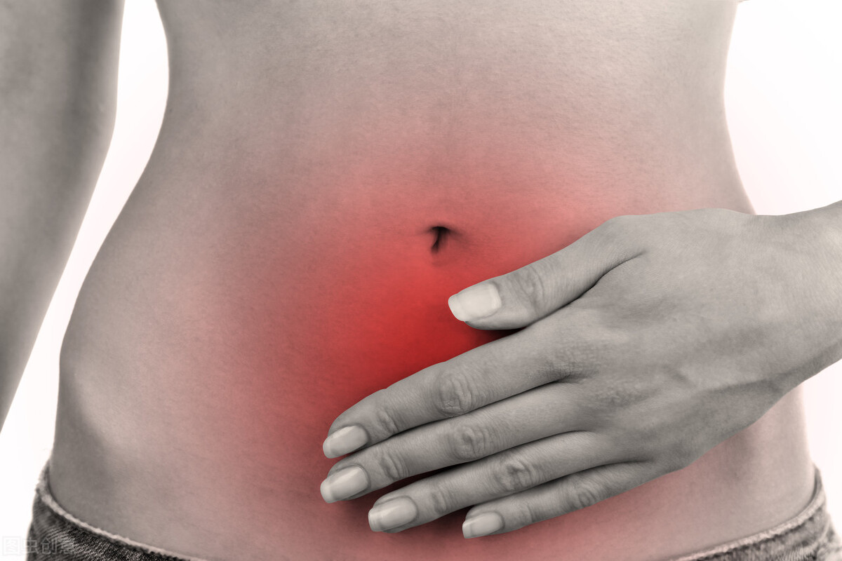 盆腔炎的4个征兆和症状,盆腔炎最明显的三种征兆吃什么药