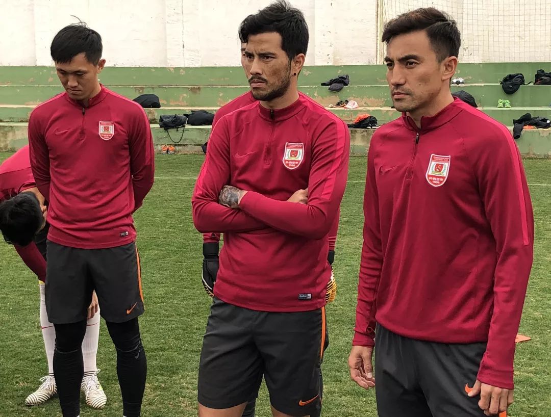 一生一队一人一城传奇,一生传奇致敬视频