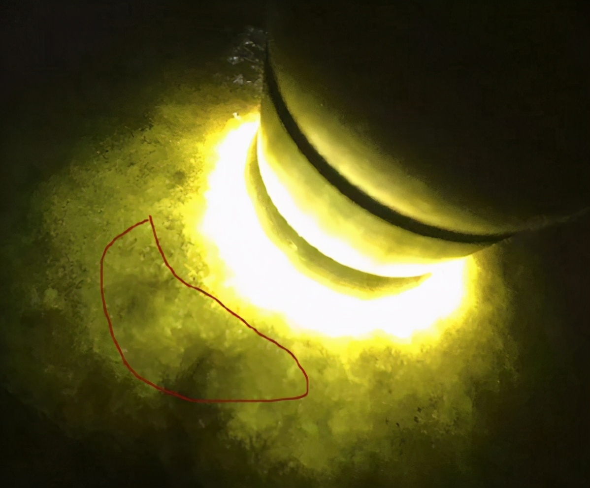 南齐场口原石皮壳特征,缅甸南齐场口翡翠原石特征