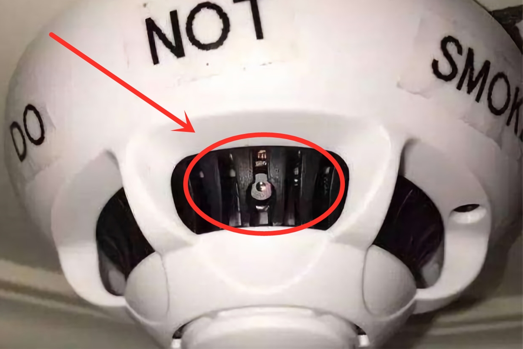 建议大家住酒店:先拔掉电视机插头,用这个小米神器检测一遍房间