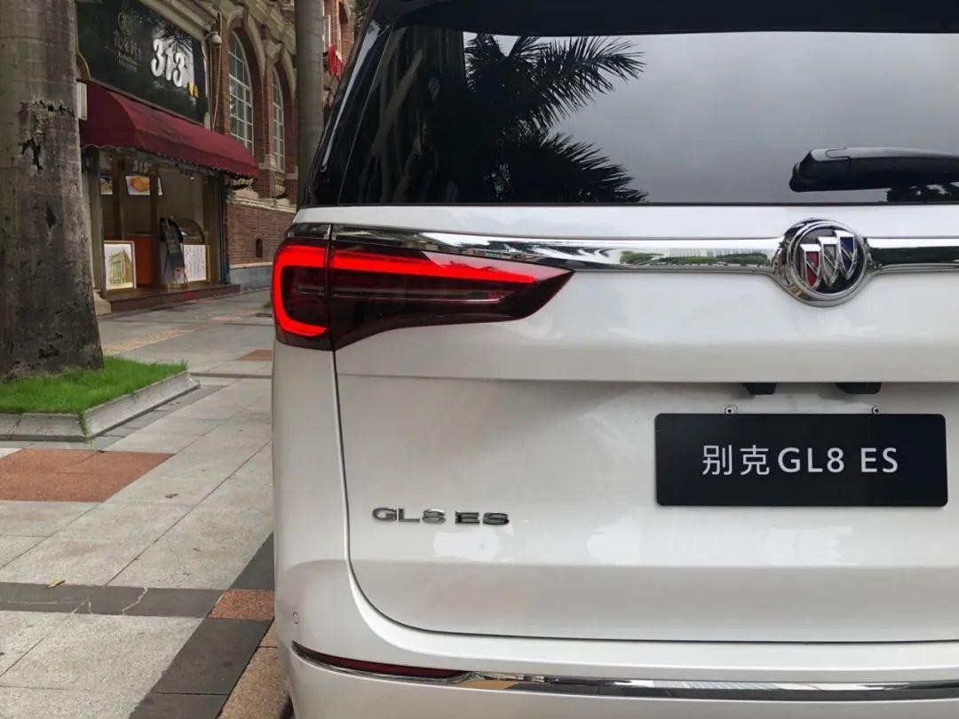 试驾gl8别克3.0,试驾别克gl8新款视频