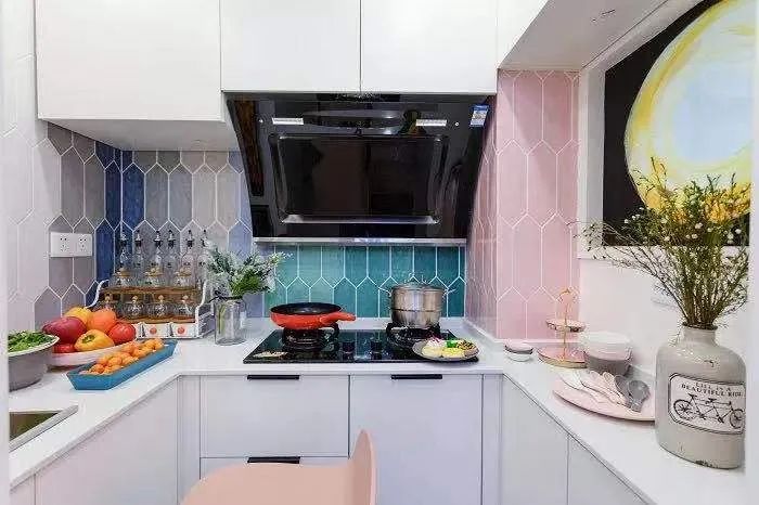 瓷砖通铺怎么搭配最好看,当下实用且流行的瓷砖搭配