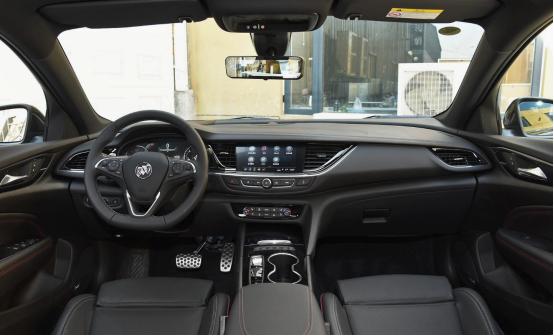 中型别克君威2.0t落地价,别克君威2021款552t精英真实油耗