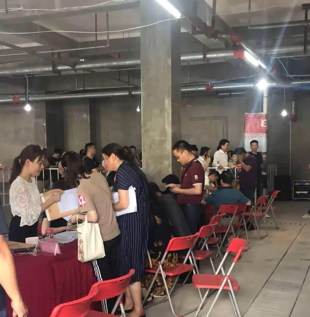 近万人陪跑！0弃号！轰动全南京的康利华府卖完了！