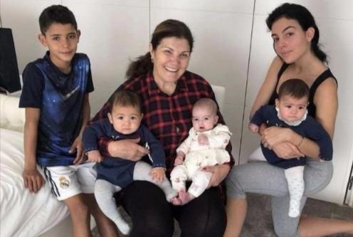 英国足球史上最贵年轻球员500万的钻戒，为何送给售货员乔治娜？