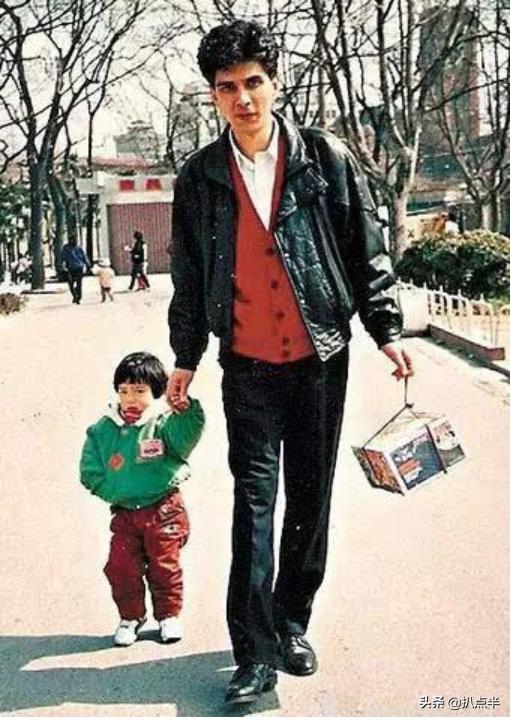 黄晓明的心酸往事,黄晓明的心酸经历