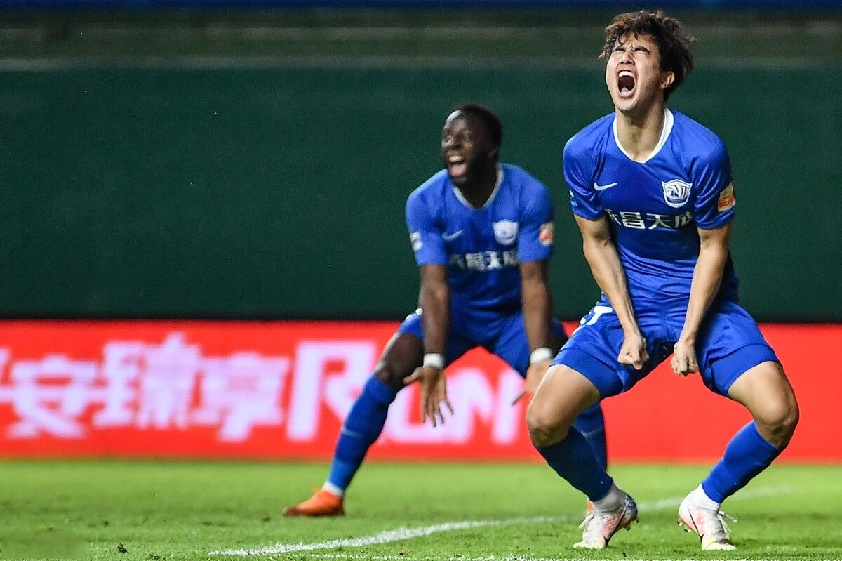 20岁之前踢五大联赛,恒大足校时期的天才足球球员