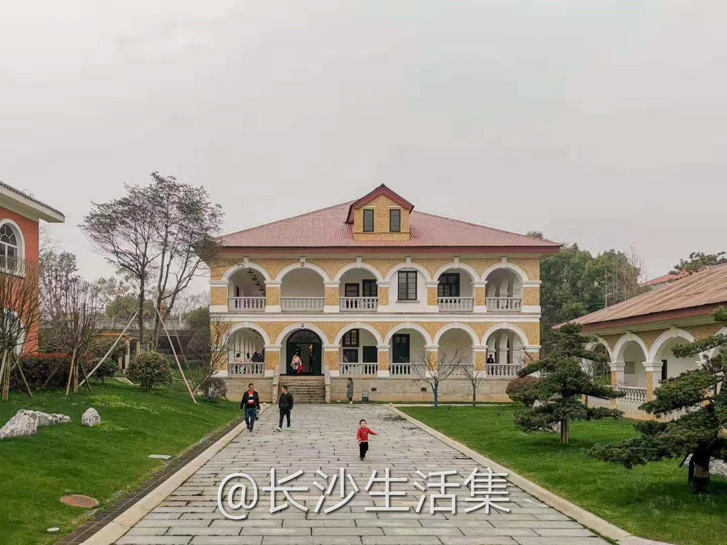 绕湘江徒步一圈多少公里,绕着长沙跑了103圈