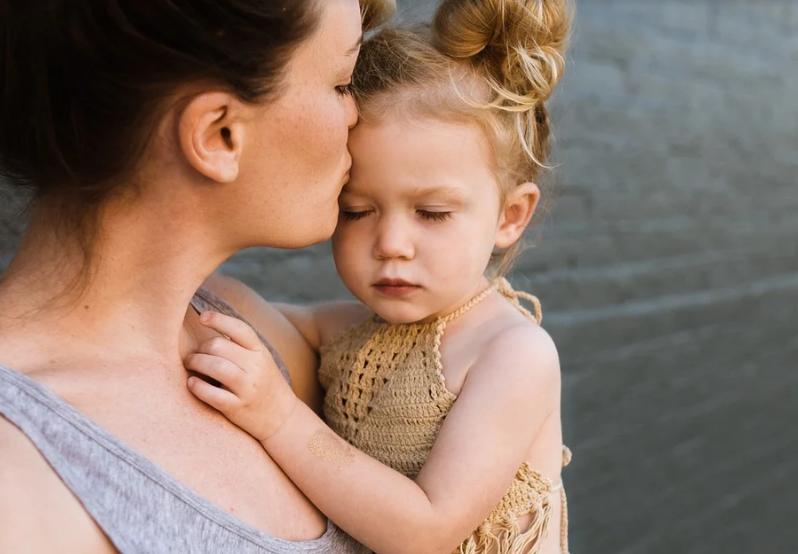 宝宝要不要穿鞋,宝宝要不要穿袜子权威解读