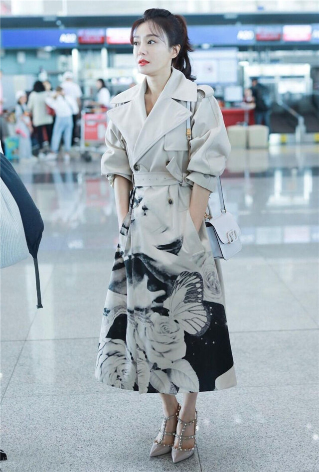 厚头发秋冬如何扎,秋冬发怎么扎好看