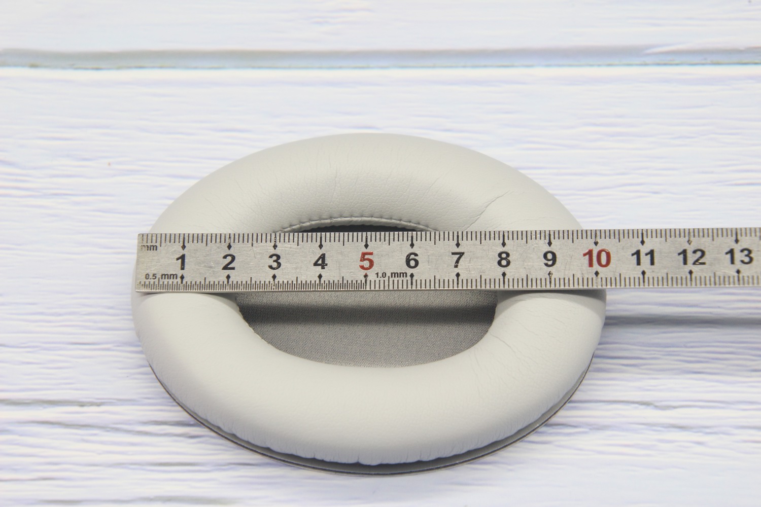 机甲风挂耳式电竞游戏耳机推荐,颜值好性能又好的游戏耳机