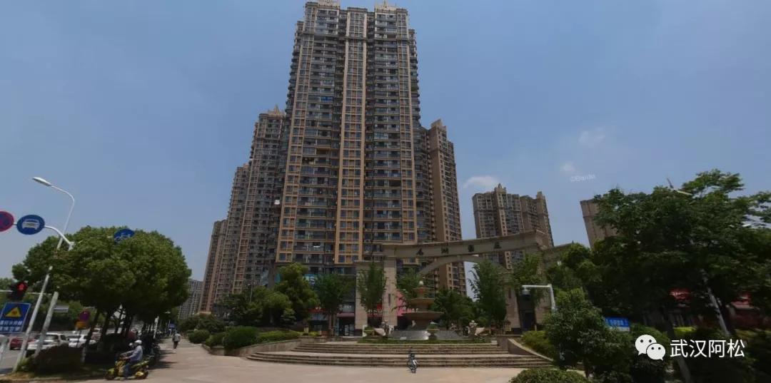 之前买的都笑开花了!光谷三环边77平两房!旁边有好学校!