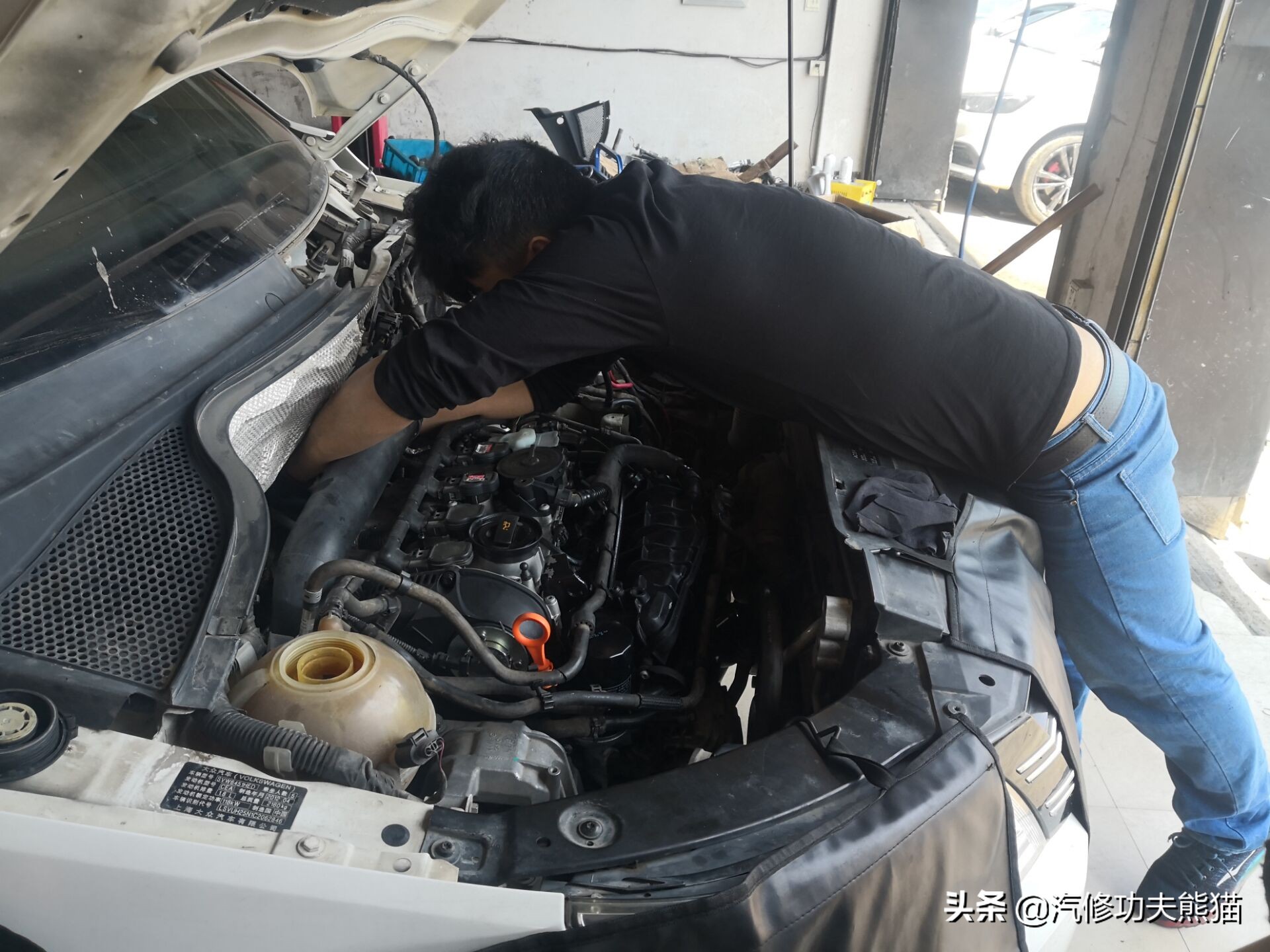 新款大众途观漏油,大众途观烧机油免拆多少钱