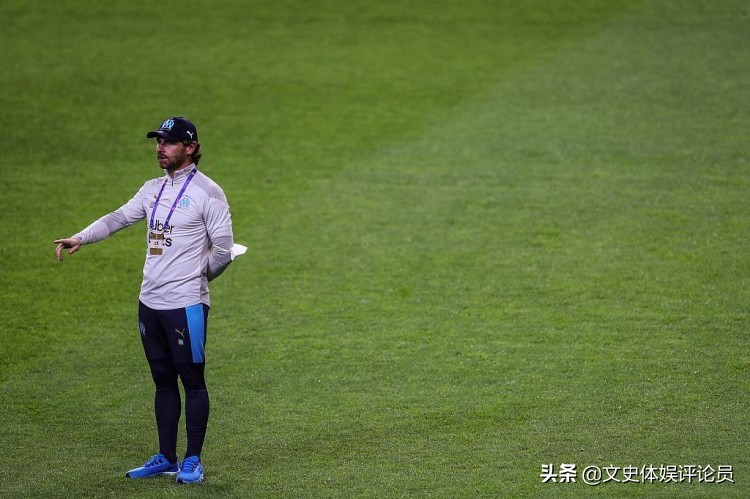 博阿斯执教深度解析,足坛评价博阿滕被晃倒阴影