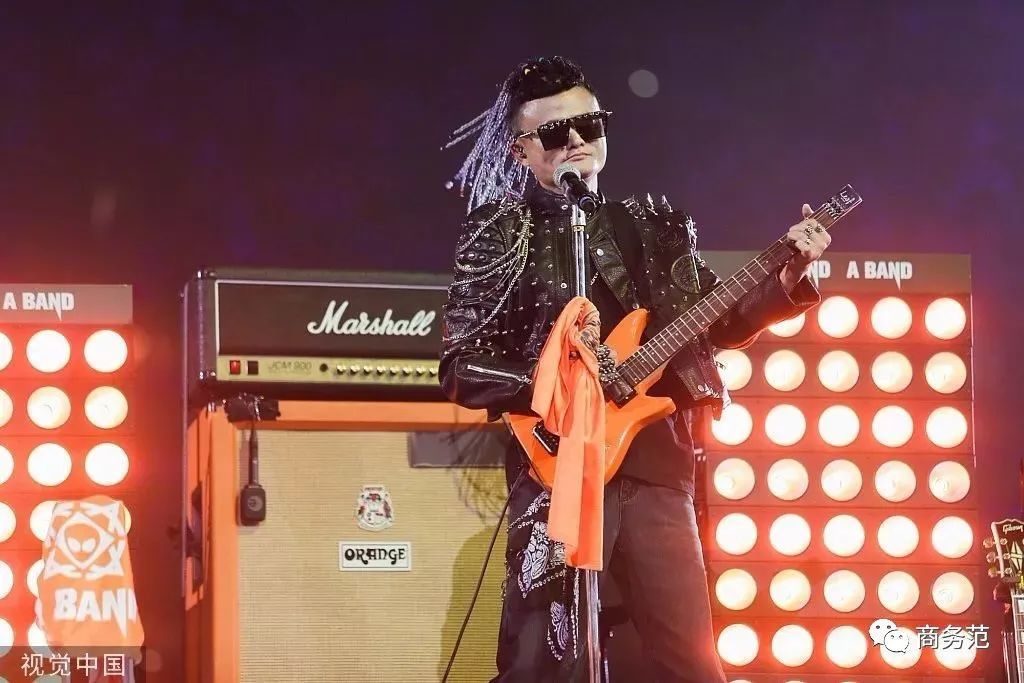 马云穿的什么牌子西装,马云穿的西装