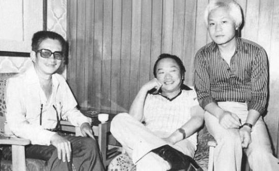 *情纵**声色的古龙，在痛饮一瓶XO后吐血两盆，彻底陷入昏迷