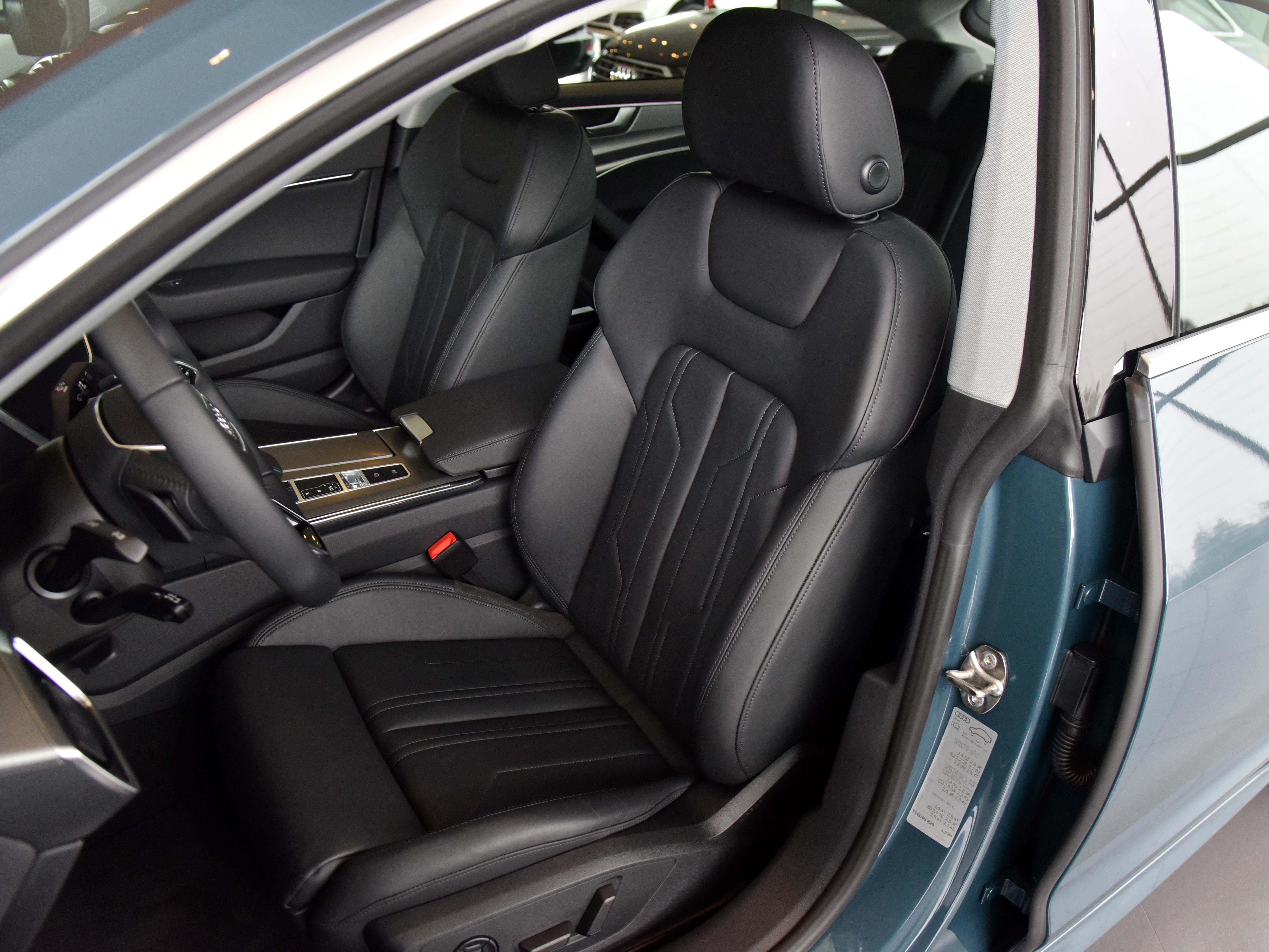 后备箱超级大的车型,后备箱大又有逼格的车