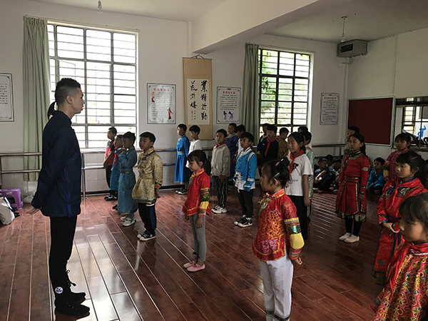 姘戞棌鍥㈢粨杩涙鑱斿垱鍏卞缓,铻嶈崳涓庡叡