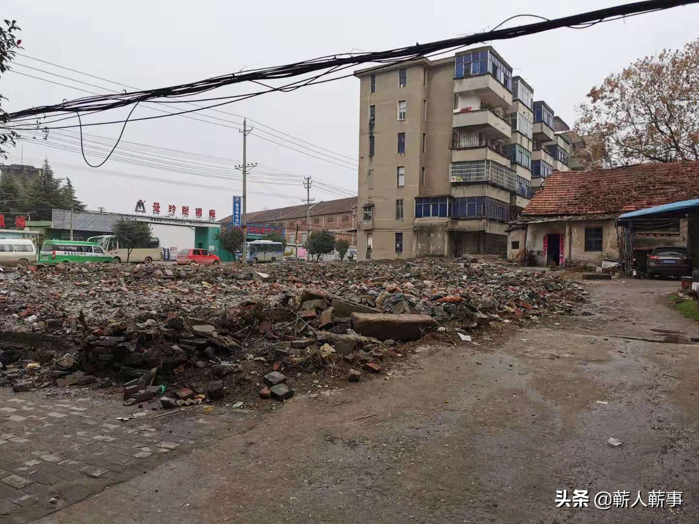 教堂被拆了的视频,天主堂十字架废弃