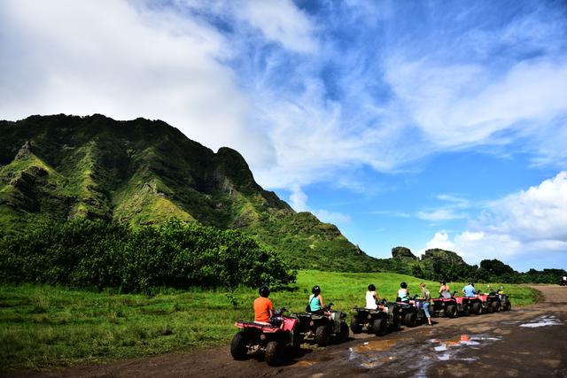 寻找侏罗纪世界中的火山岛,和“驯龙高手”一起拯救史前小短手!