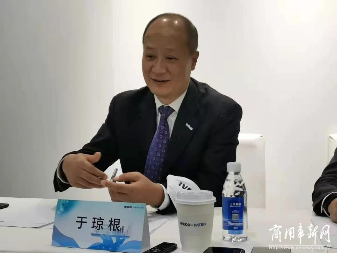 无人咖啡车，还能变成美容院、宠物店？看南京依维柯百变由你