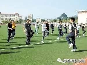 体育模拟上课讲课稿,体育模拟上课实践报告