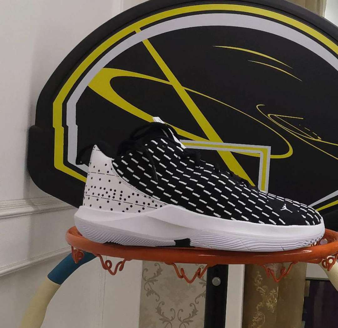 保罗12代球鞋视频,保罗十二种球鞋