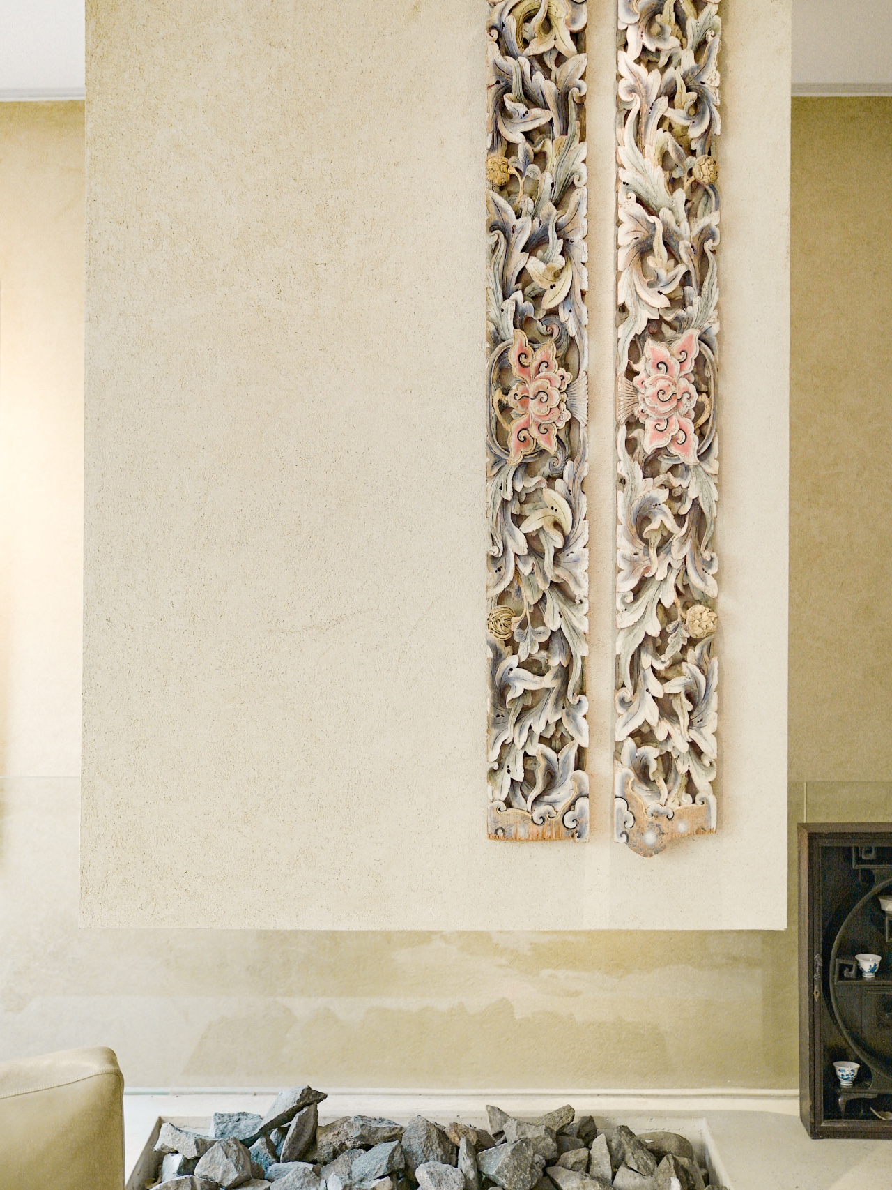 她买下别人挑剩的渣户型，花10年任性改造，浴缸像床那么大