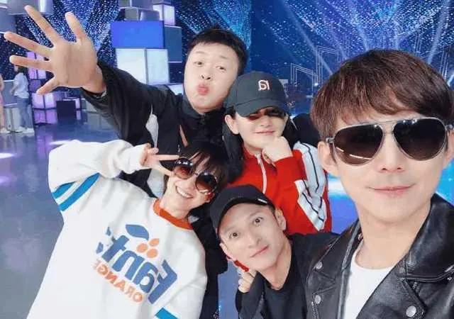 何炅李维嘉淘汰,快本停更因为李维嘉吗