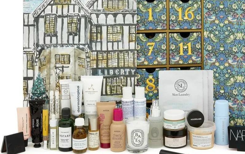 6000块钱香奈儿圣诞礼盒,21年香奈儿圣诞礼盒