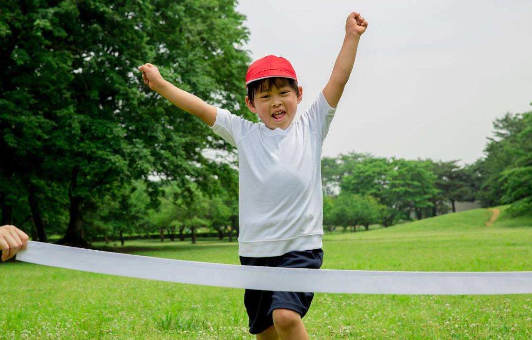 五岁孩子为什么喜欢捉弄人玩,五岁儿子搞恶作剧