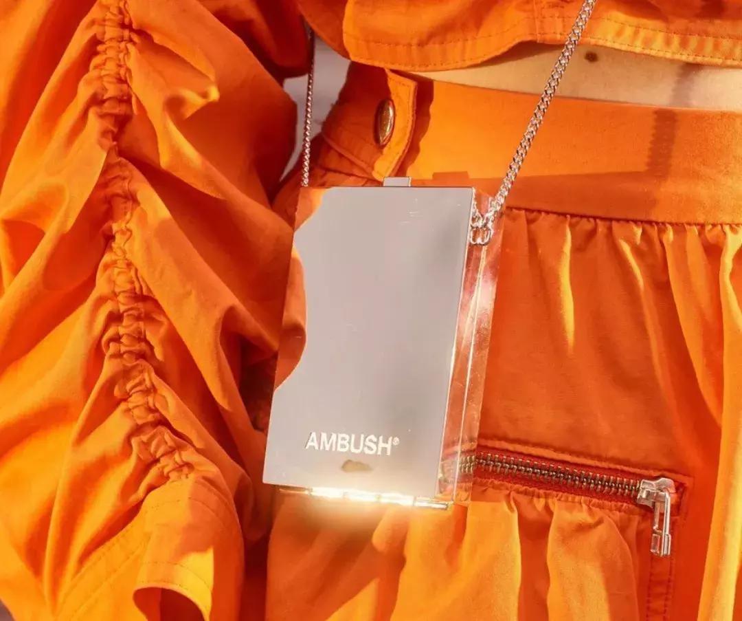 新锐日本潮牌AMBUSH迅速“上位”,抓住男性珠宝配饰消费