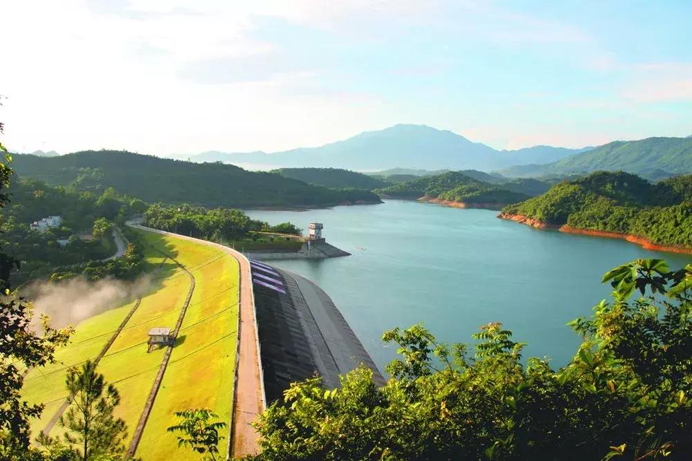 温泉季已到,这个元旦就来一场惬意的海南泡汤+逛吃之旅吧!
