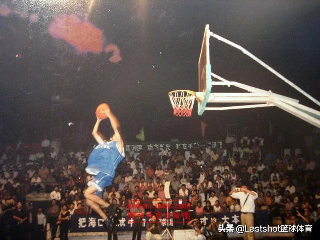 中国男篮巅峰时刻陈江华,中国男篮巅峰时刻陈江华过科比
