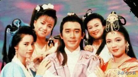 89版梁朝伟版《侠客行》那是在小学的暑假！发着烧一天看三集！