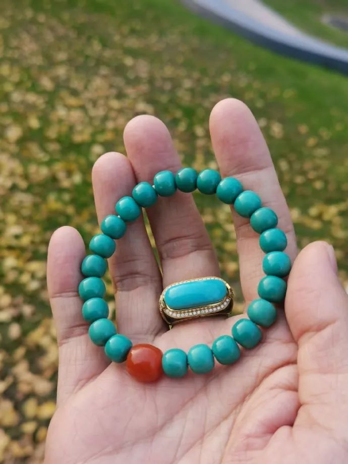 什么手串对自己的运气比较好,2024本命年带什么手串