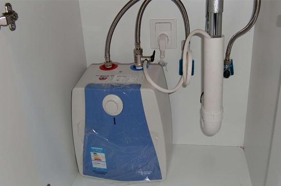 冬天厨房洗菜用水冷怎么办,厨房冬天洗碗怎样制热水