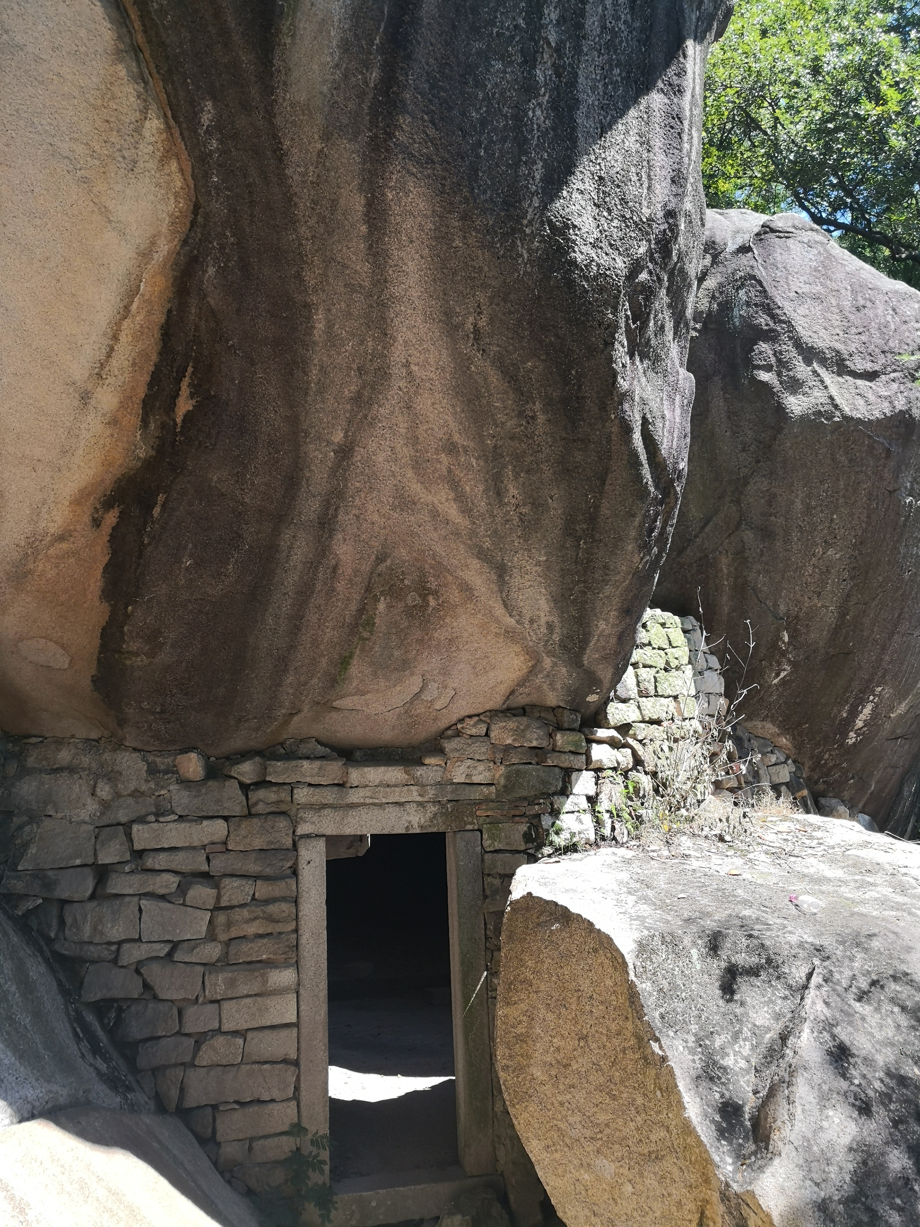 云洞岩鹤鸣楼,云洞岩鹤室介绍