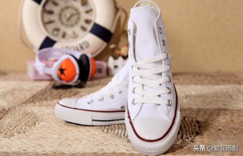匡威帆布鞋挤脚正常吗,匡威onestar鞋头挤脚吗