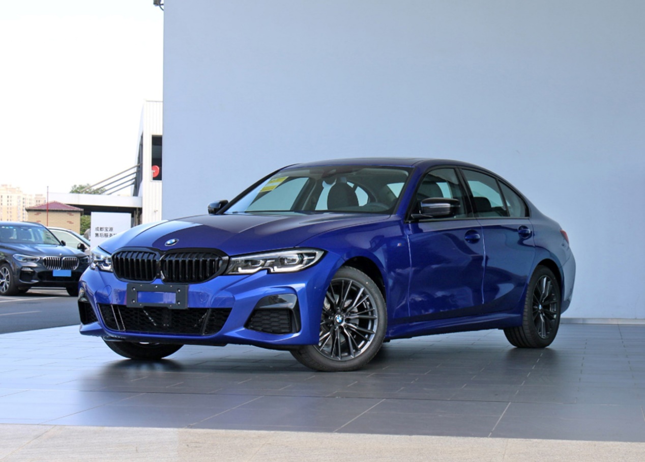 华晨宝马320/330，售价为29.39-31.89万元，满足大多数人喜好