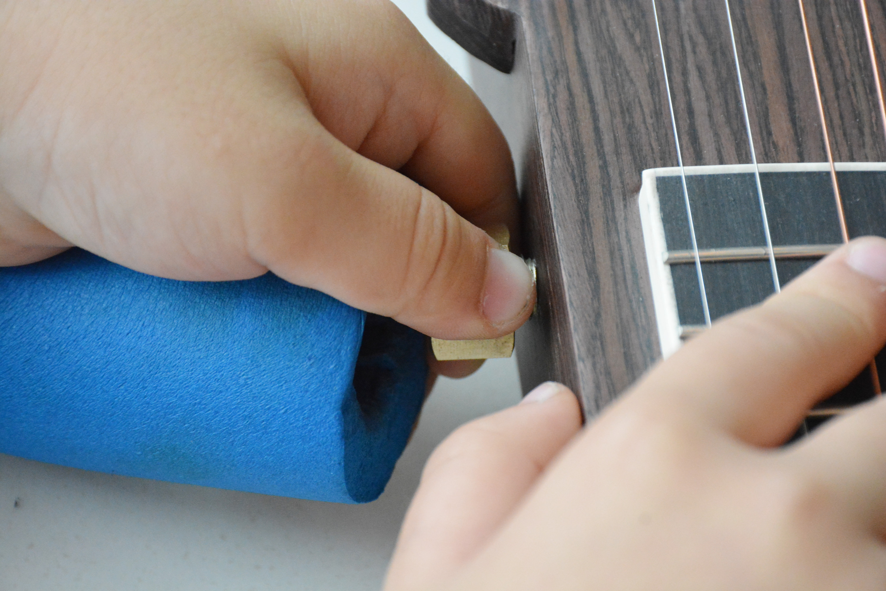 释放狂野,发挥潜能,演风采——力稳旅行吉他体验