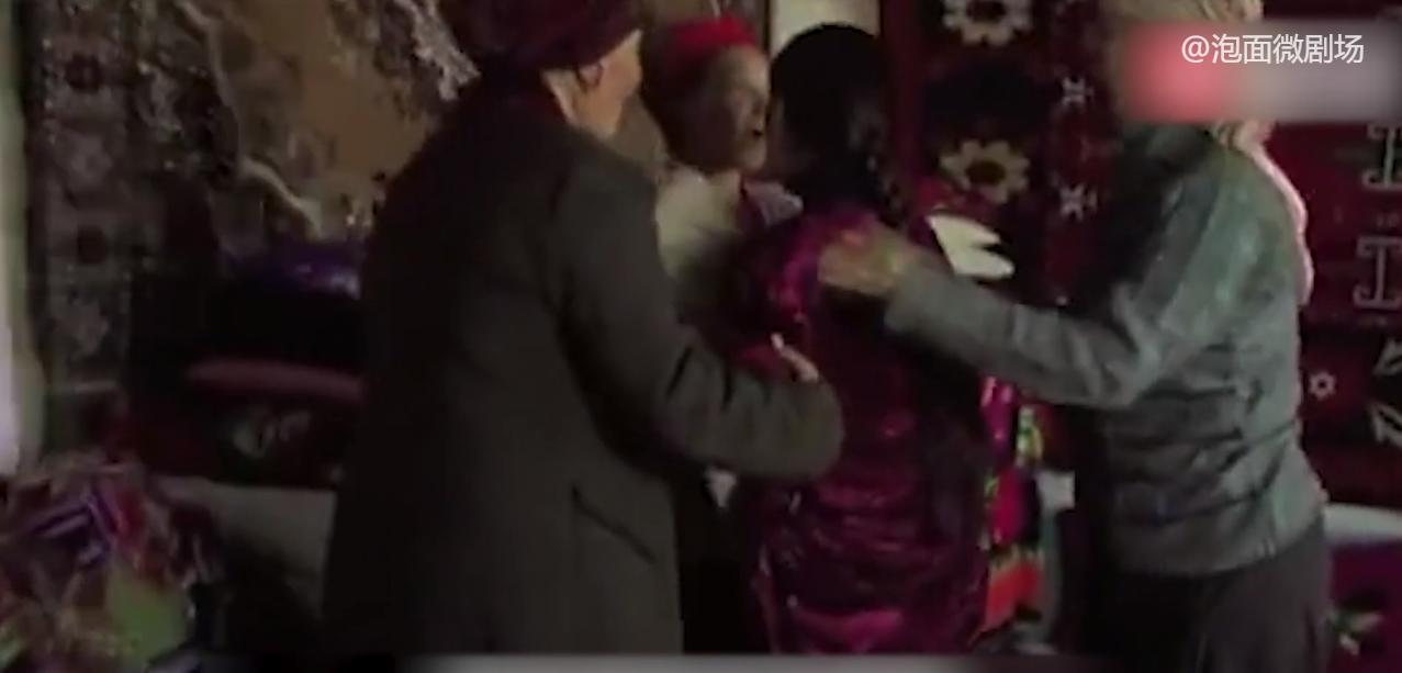 中亚奇葩的绑婚风俗：男人想娶妻，直接上街把姑娘绑走！纪录片