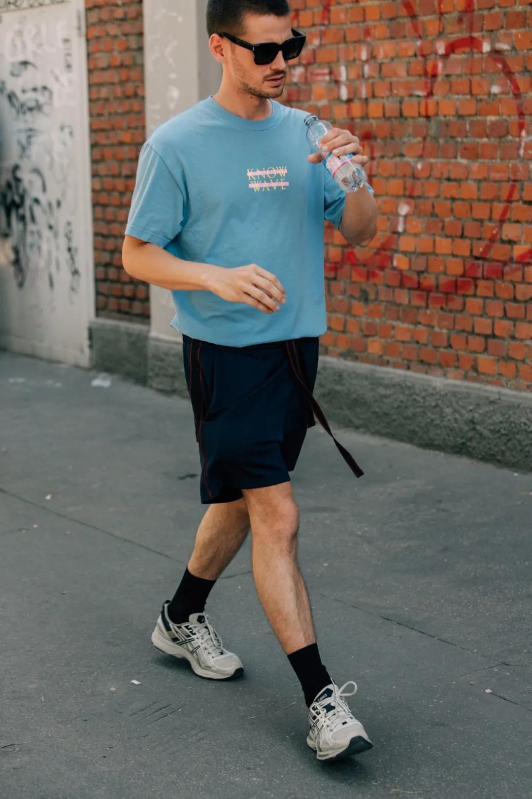 要想把短裤穿好你还得学会配鞋子,穿短裤配什么鞋子