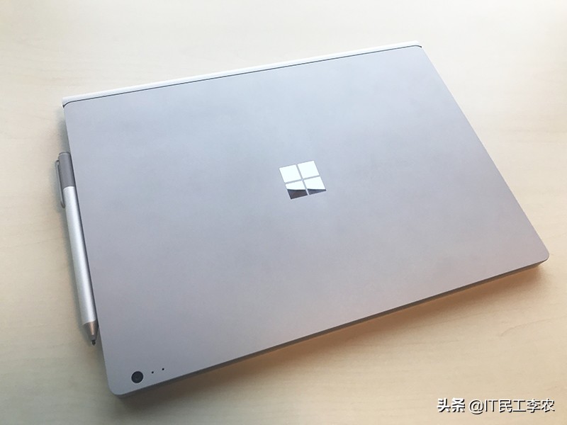 surfacebook1和surfacebook2对比,surfacebook能做汇报吗