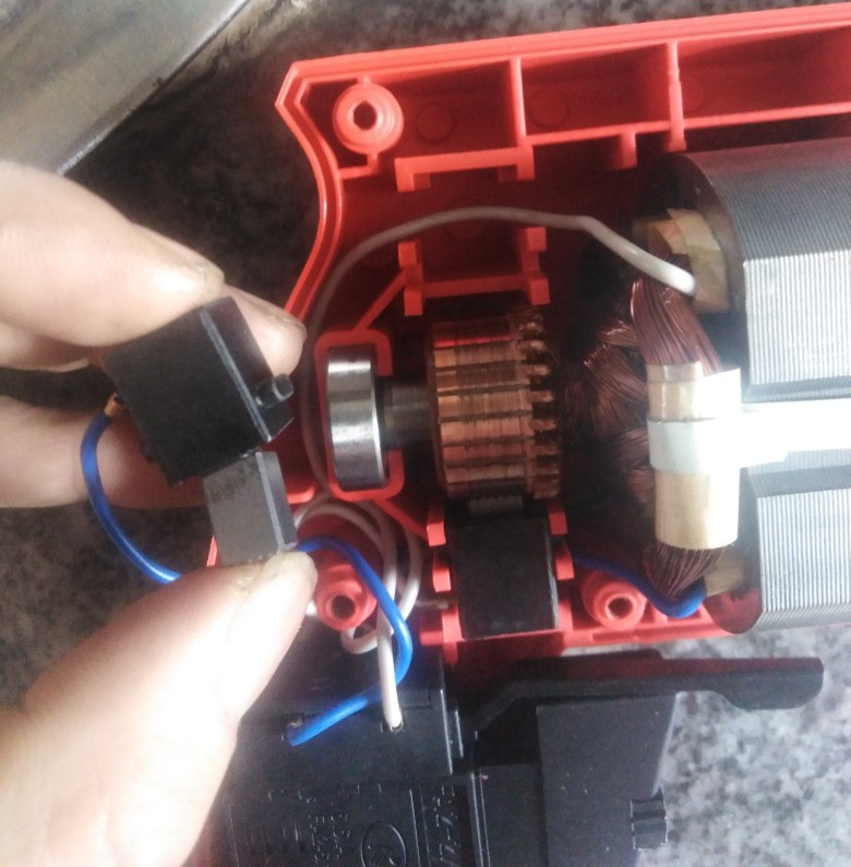 手电钻内部构造,手电钻的各组成部分图片