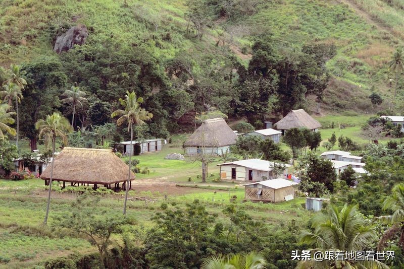 斐济为什么人口少,南太平洋巴布亚人口