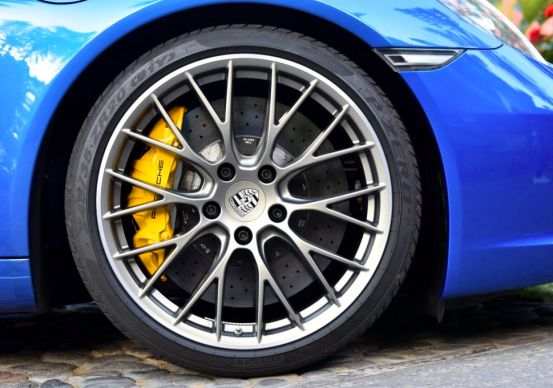 保时捷911高速回头率,保时捷911街拍回头率